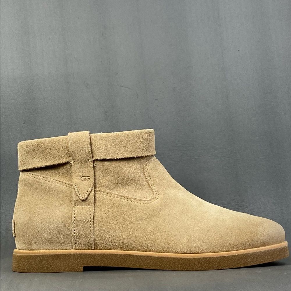 UGG Women's JOSEFENE Cuff Fashion Boots Side Zip Size 9